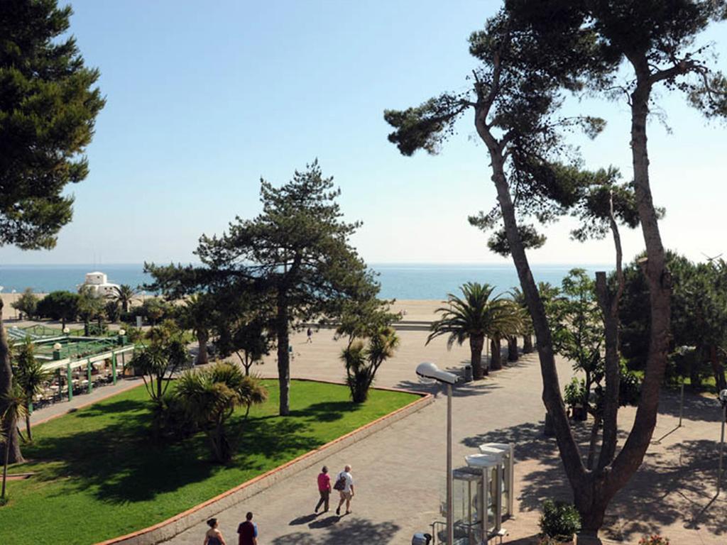 Hotel Beau Rivage Аржель-сюр-Мер Экстерьер фото
